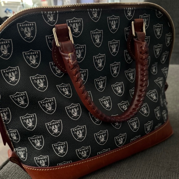 Dooney & Bourke Raiders handbag - Picture 3 of 4